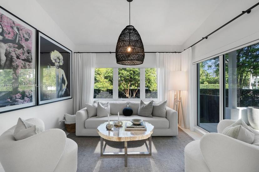 Picture of 800 E Dilido Dr, Miami Beach FL 33139