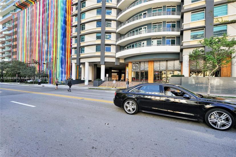 Picture of 60 SW 13Th St # 5013, Miami FL 33130