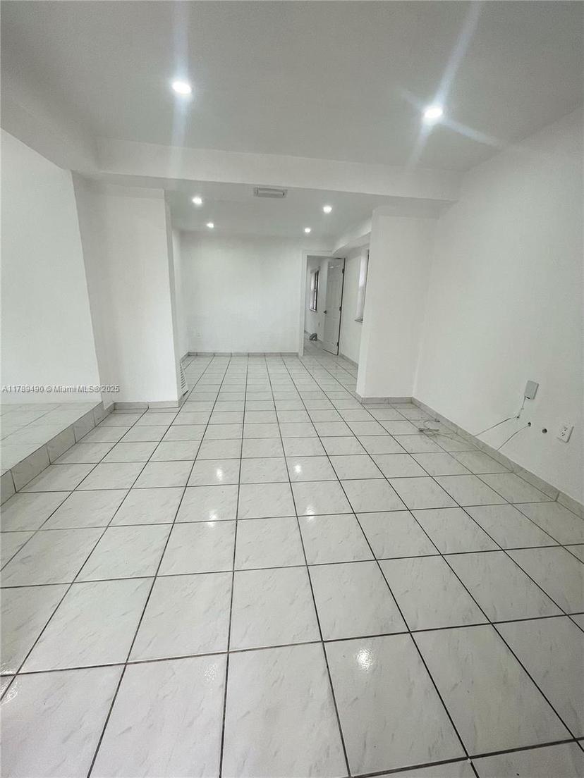 Picture of 421 NW 33Rd Ave, Miami FL 33125