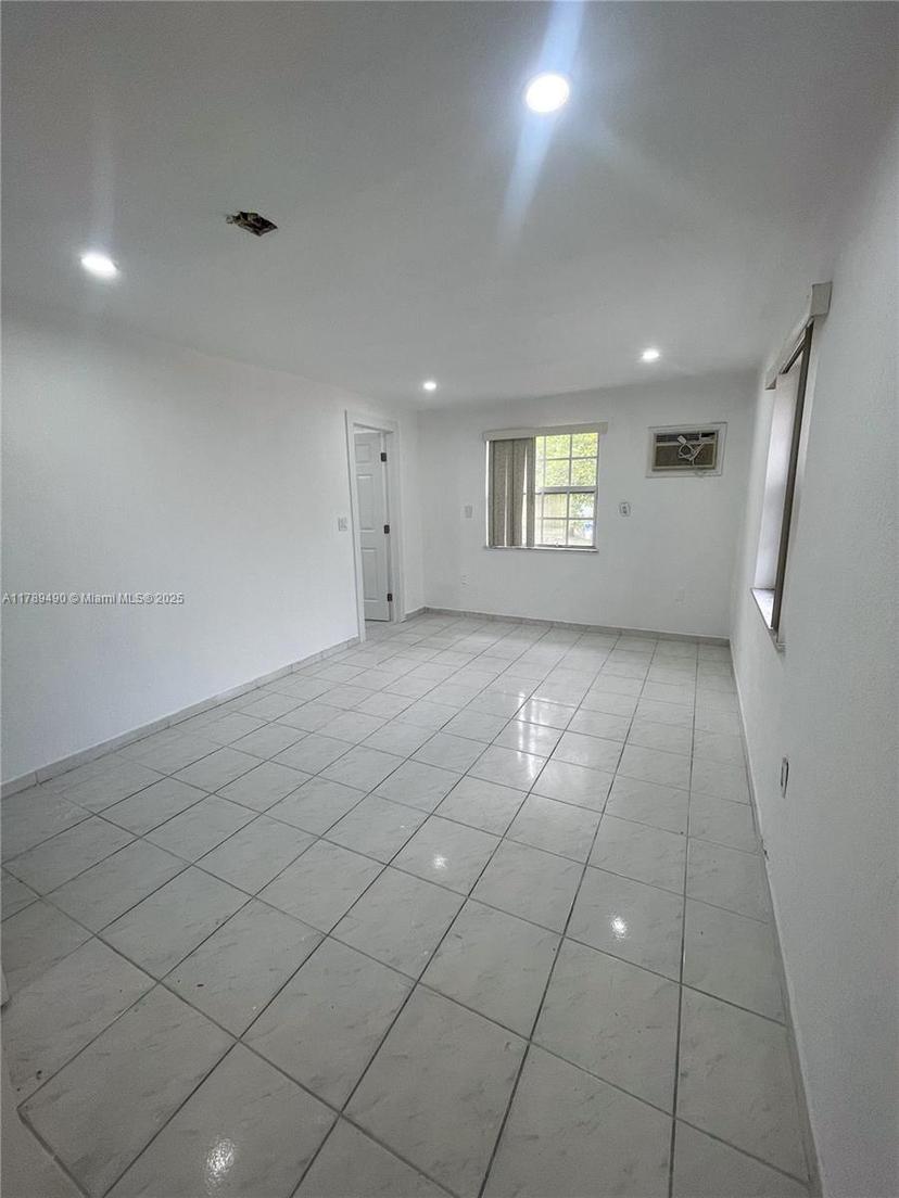 Picture of 421 NW 33Rd Ave, Miami FL 33125