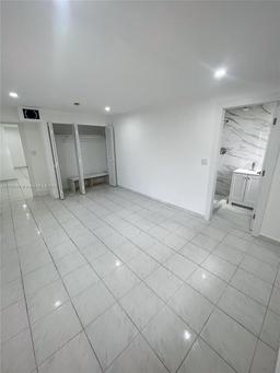 Picture of 421 NW 33Rd Ave, Miami, FL 33125