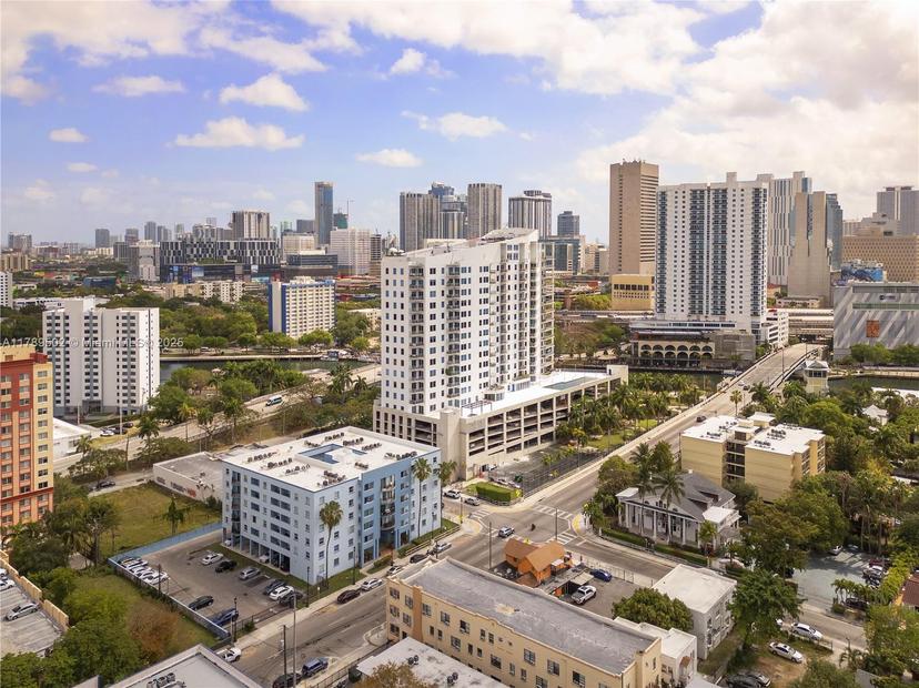 Picture of 501 SW 1St St # 307, Miami FL 33130
