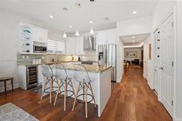 Picture of 3169 Mary St # 2, Coconut Grove, FL 33133
