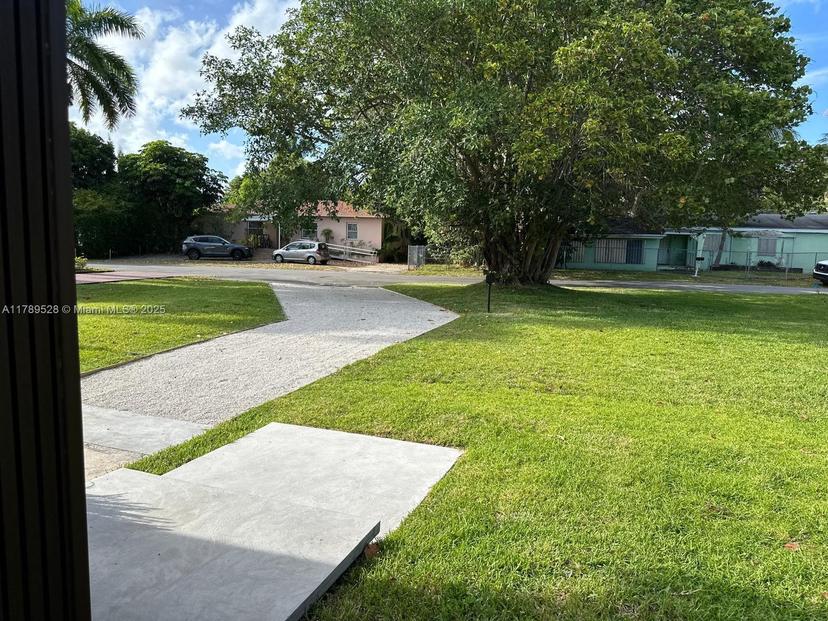 Picture of 360 NE 118Th St, Miami FL 33161