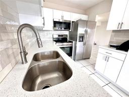 Picture of 5900 SW 127Th Ave # 3410, Miami, FL 33183