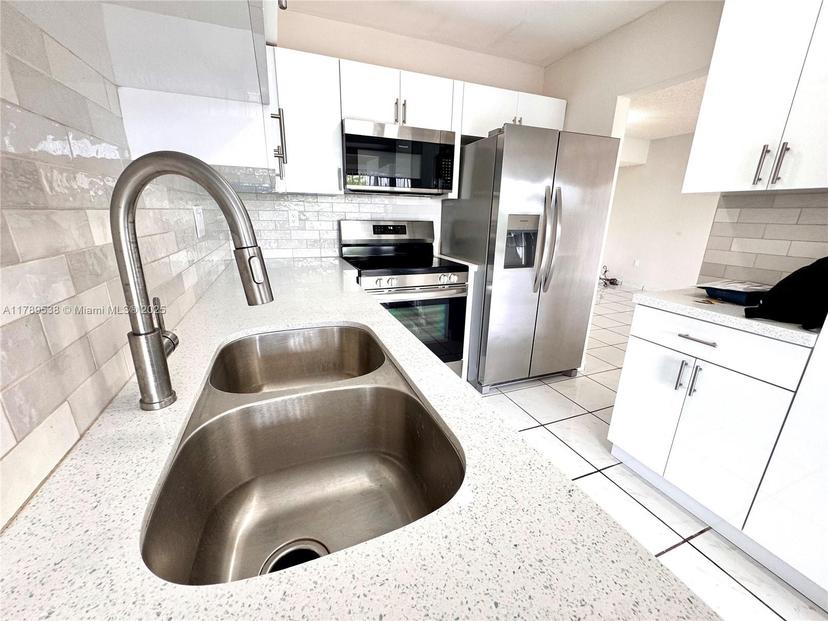 Picture of 5900 SW 127Th Ave # 3410, Miami FL 33183