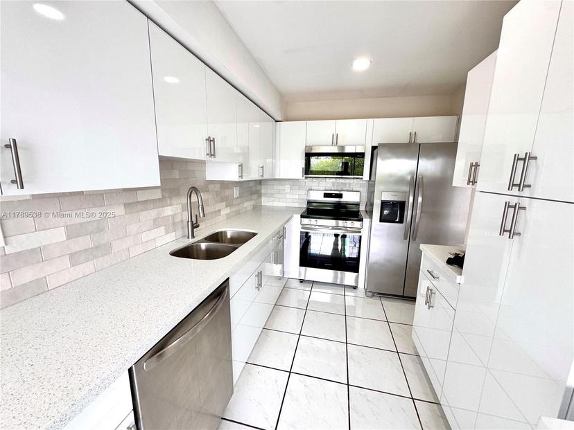 Picture of 5900 SW 127Th Ave # 3410, Miami FL 33183