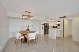 Picture of 19195 NE 36Th Ct # 3008, Aventura, FL 33180