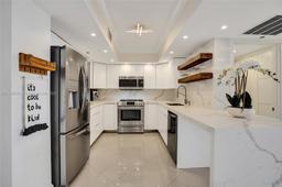 Picture of 19195 NE 36Th Ct # 3008, Aventura, FL 33180