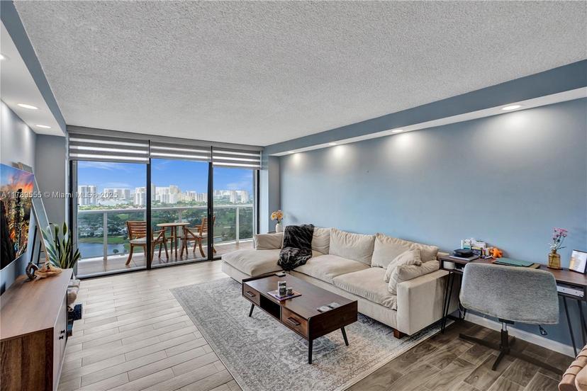 Picture of 3625 N Country Club Dr # 2505, Aventura FL 33180