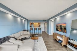 Picture of 3625 N Country Club Dr # 2505, Aventura, FL 33180