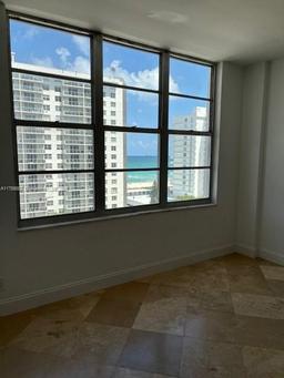 Picture of 5700 Collins Ave # 10D, Miami Beach, FL 33140