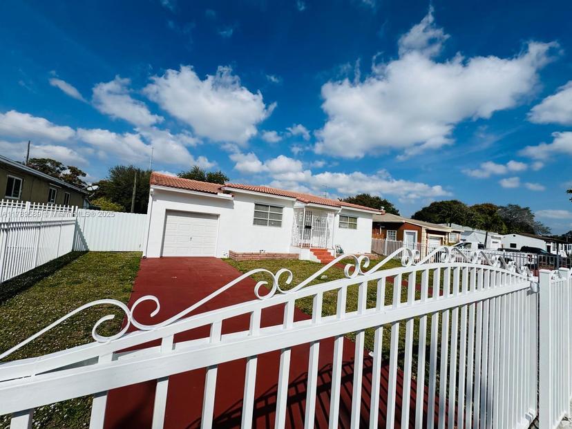 Picture of 585 NW 134Th St, North Miami FL 33169