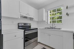 Picture of 10375 SW 154Th Cir Ct # 84, Miami, FL 33196