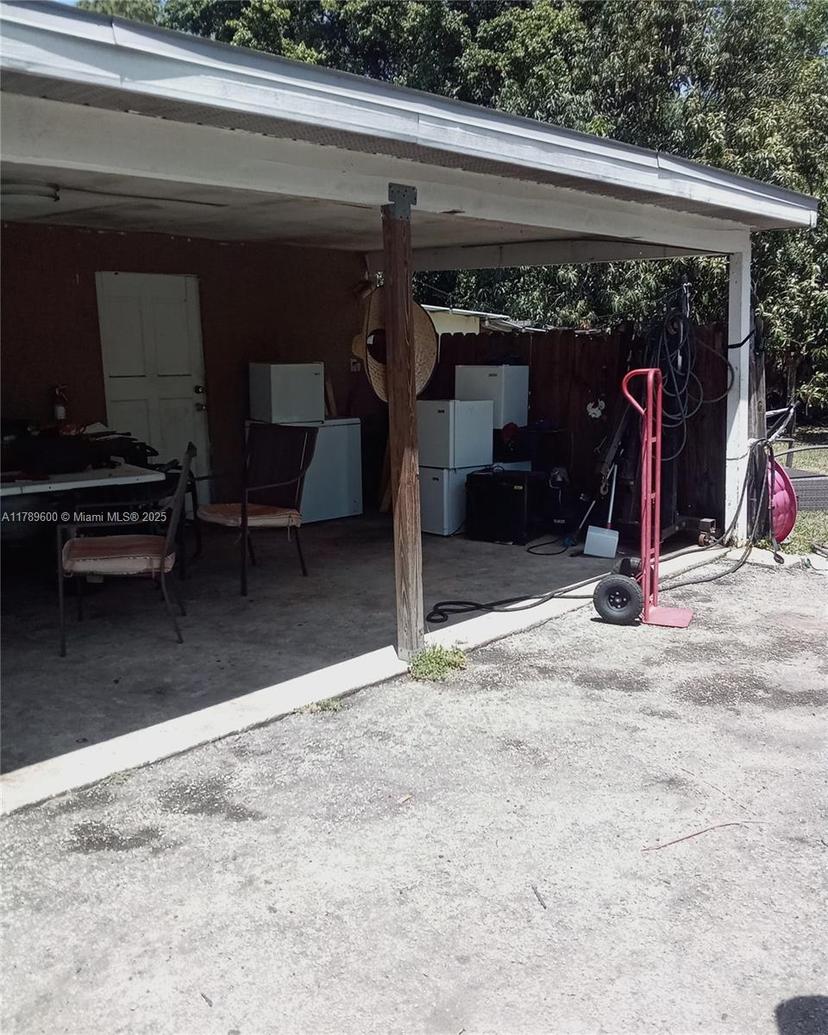 Picture of 221 Serenade Dr., Other City - In The State Of Florida FL 33852