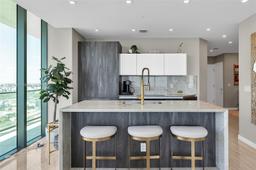 Picture of 480 NE 31St St # 4701, Miami, FL 33137
