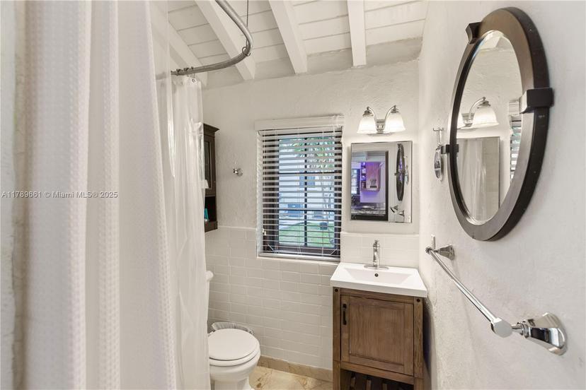 Picture of 1301 Milan Ave Villa # 3, Coral Gables FL 33134
