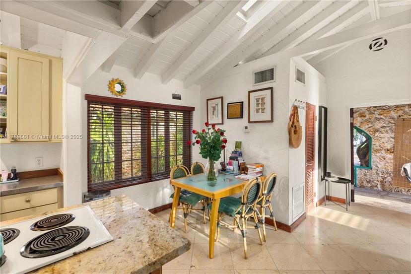 Picture of 1301 Milan Ave Villa # 3, Coral Gables FL 33134