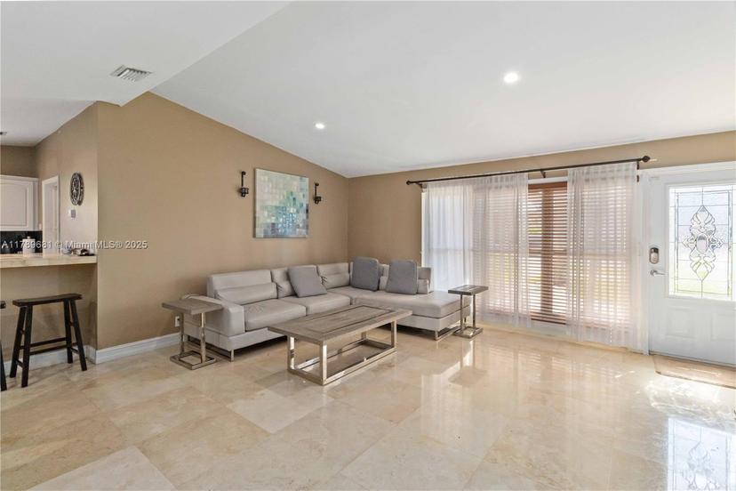 Picture of 2543 Marathon Ln, Fort Lauderdale FL 33312