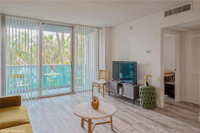 Picture of 4001 S Ocean Dr # 2C, Hollywood FL 33019