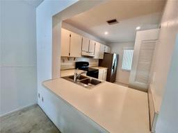 Picture of 156 W Laurel Dr # 1006, Margate, FL 33063