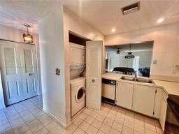 Picture of 156 W Laurel Dr # 1006, Margate, FL 33063