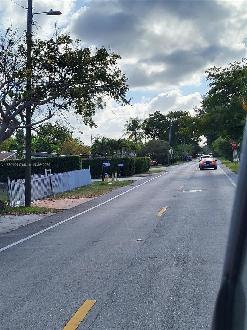 Picture of 1440 NE 183Rd St, North Miami Beach FL 33179