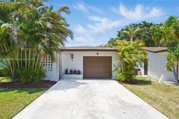 Picture of 16674 SW 93Rd Ct, Palmetto Bay, FL 33157