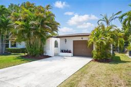 Picture of 16674 SW 93Rd Ct, Palmetto Bay, FL 33157