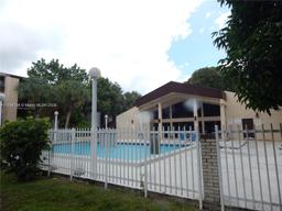 Picture of 14601 N Kendall Dr # 304K, Miami, FL 33186