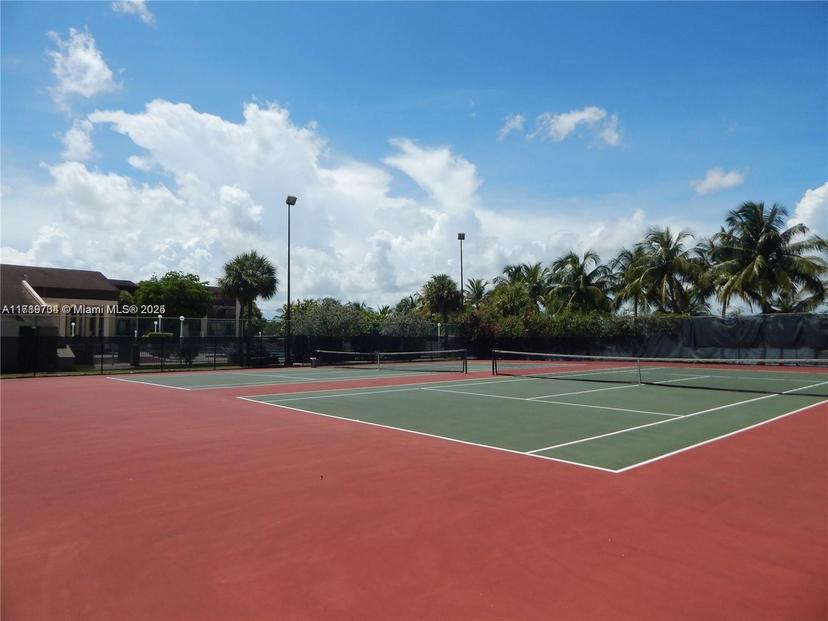 Picture of 14601 N Kendall Dr # 304K, Miami FL 33186