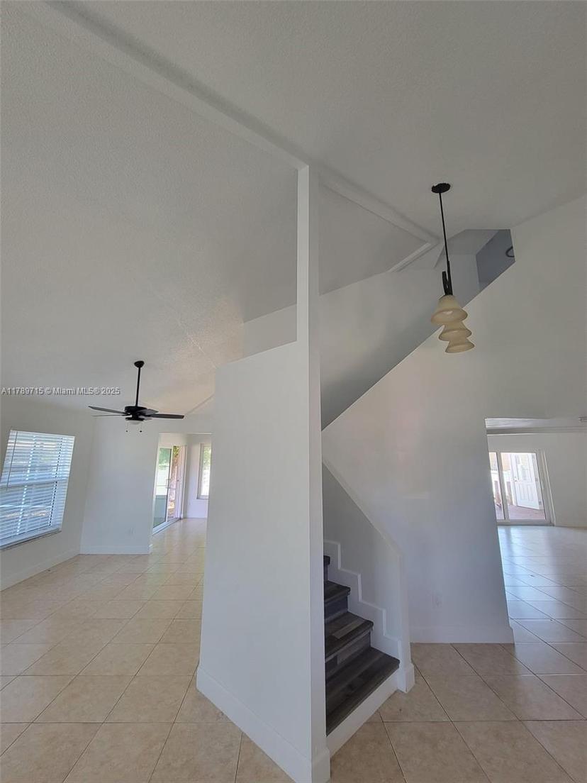 Picture of 822 Diane Cir, Englewood FL 34223