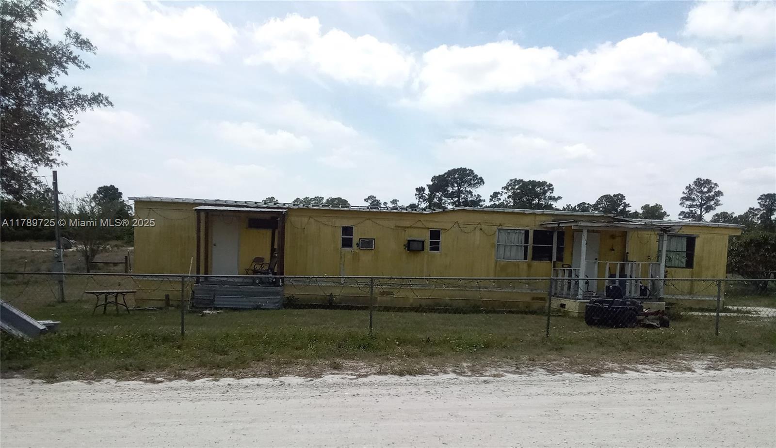 Picture of 109 Sarasota St, Other City - In The State Of Florida, FL 33852
