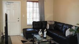 Picture of 6940 NW 179Th St # 7, Hialeah, FL 33015