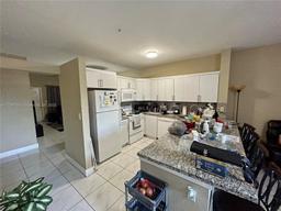 Picture of 6940 NW 179Th St # 7, Hialeah, FL 33015