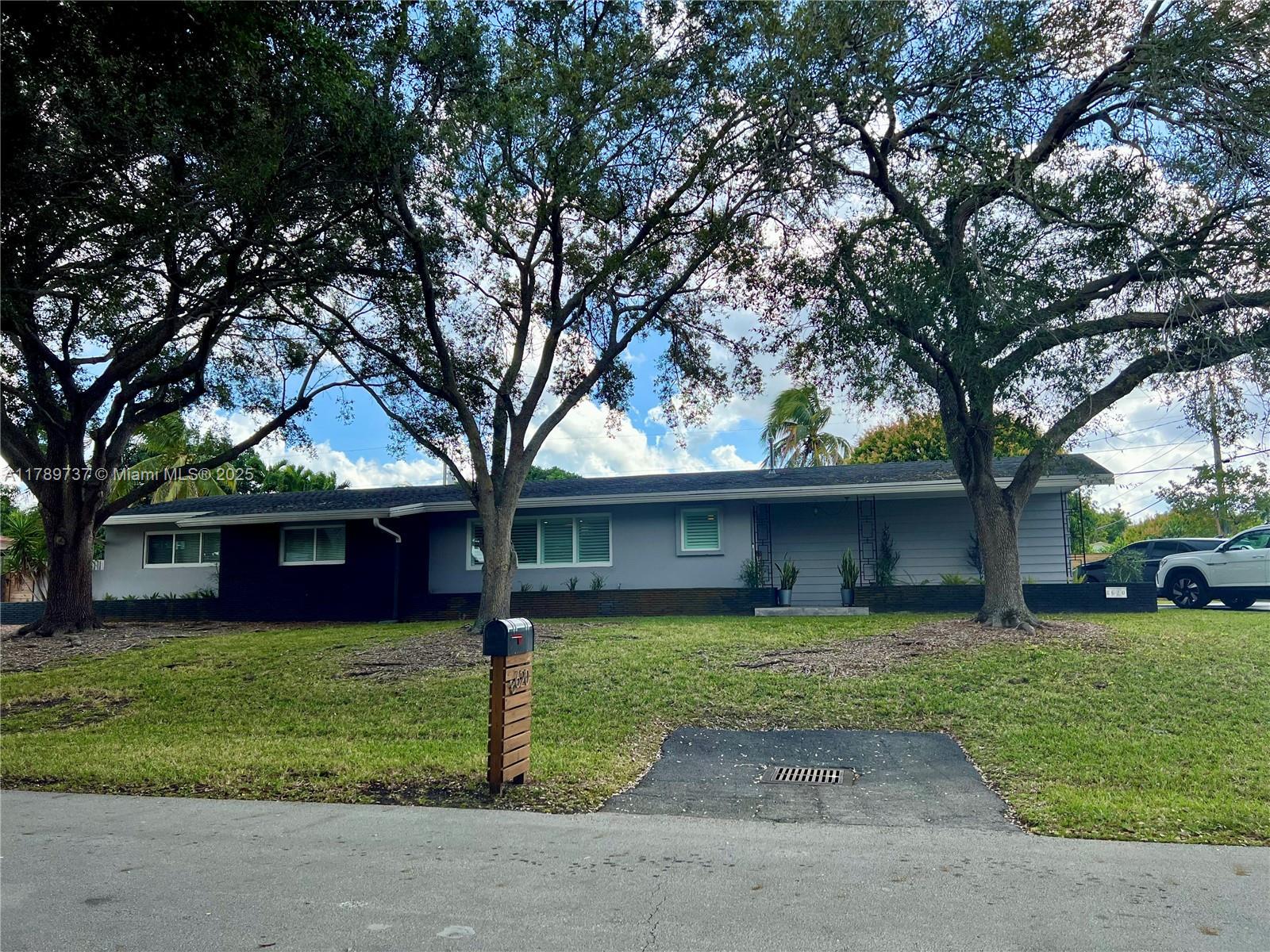 Picture of 8620 SW 185Th St, Cutler Bay, FL 33157