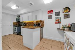 Picture of 18011 Biscayne Blvd # 302, Aventura, FL 33160