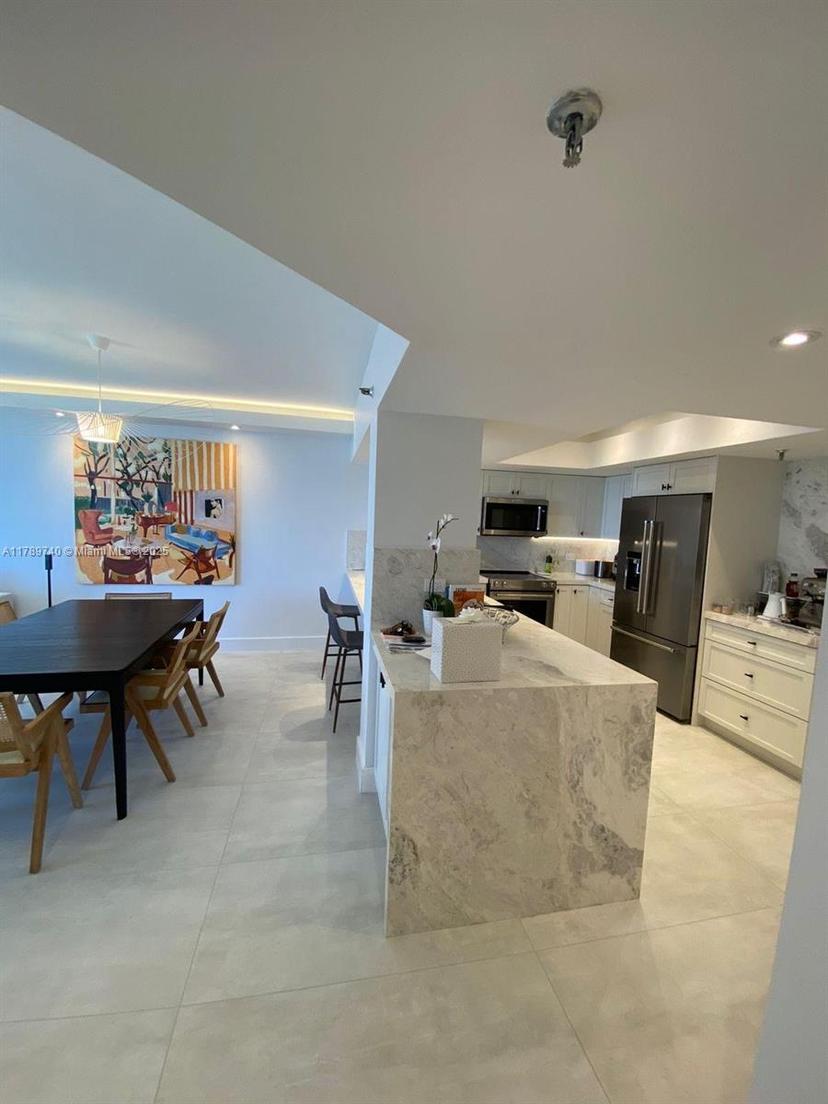 Picture of 520 Brickell Key Dr # A713, Miami FL 33131