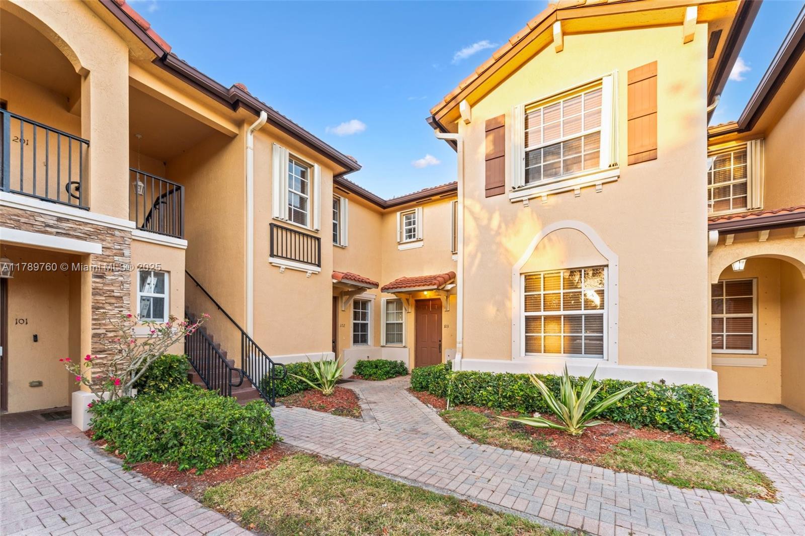 Picture of 3390 Circle Dr, Homestead, FL 33033