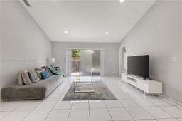 Picture of 9441 Chelsea Dr, Miramar, FL 33025