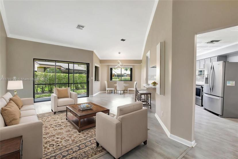 Picture of 129 Chelsea Ln, Plantation FL 33324