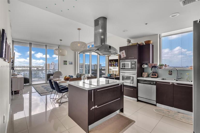 Picture of 7928 East Dr # 708, North Bay Village FL 33141