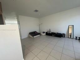 Picture of 1718 SE 26Th Ter, Homestead, FL 33035
