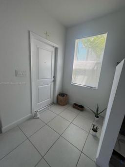Picture of 1718 SE 26Th Ter, Homestead, FL 33035