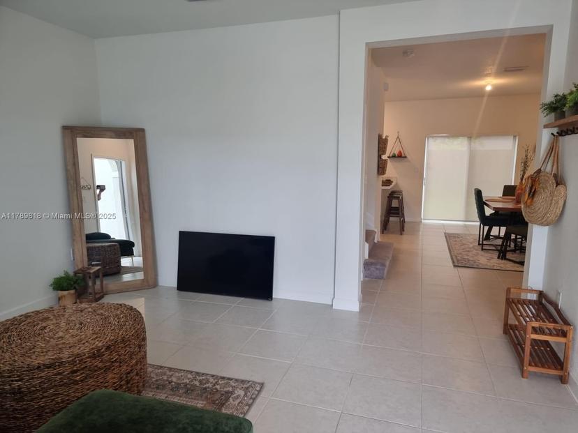 Picture of 1867 SE 26Th Ter, Homestead FL 33035