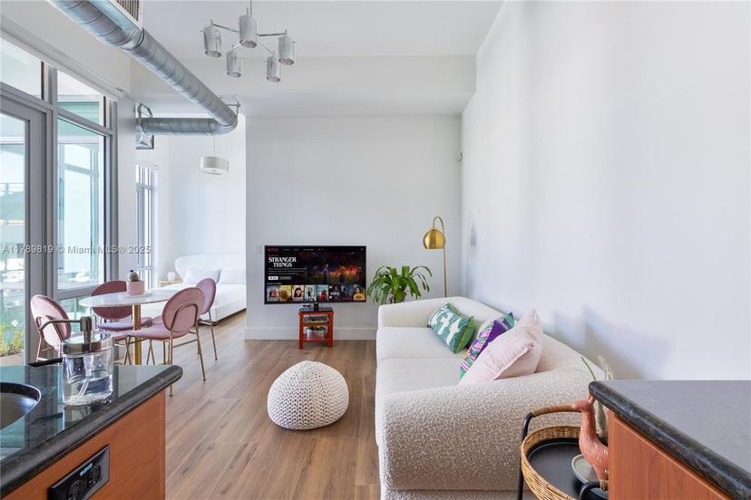 Picture of 3062 Bird Ave # C1, Miami FL 33133