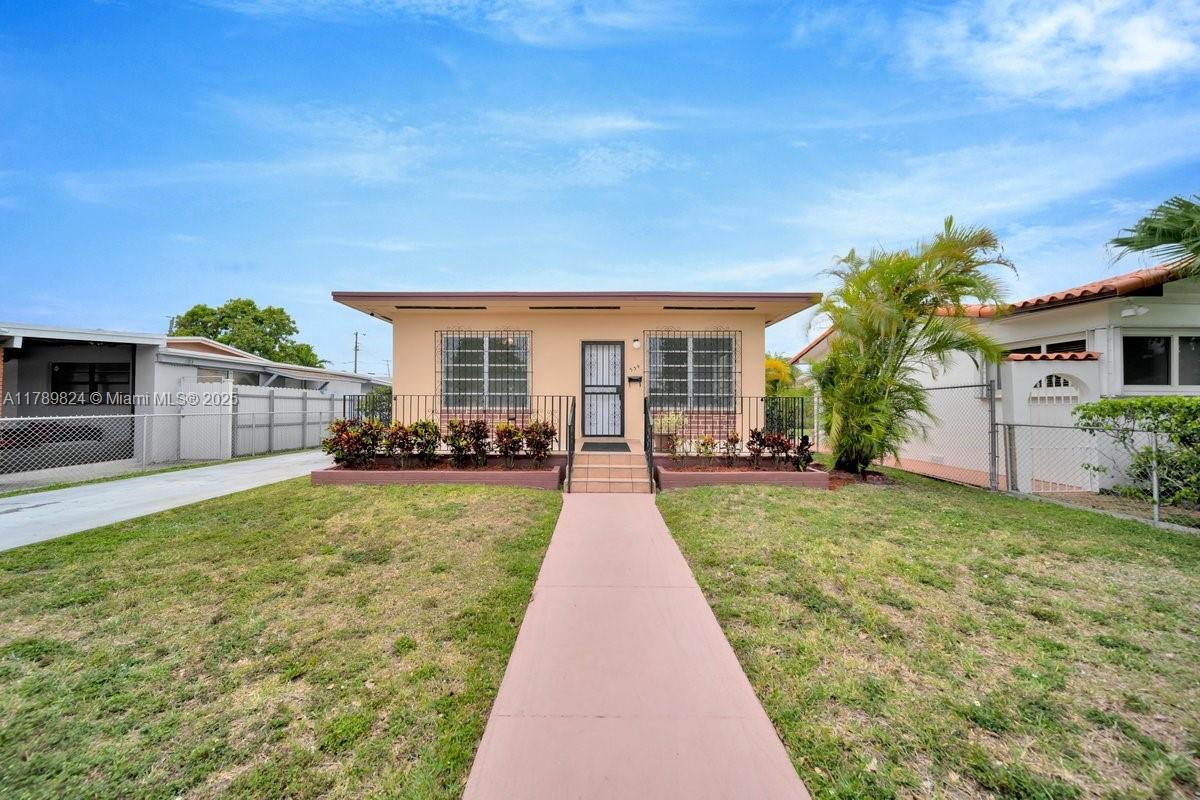 Picture of 334 W 12Th St, Hialeah, FL 33010
