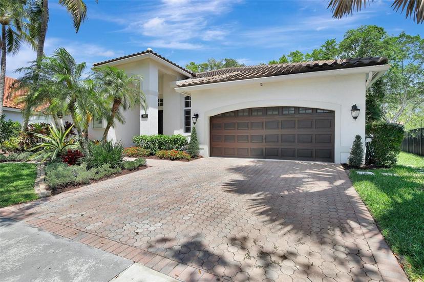 Picture of 3082 Lakewood Cir, Weston FL 33332