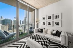 Picture of 151 SE 1St St # 2809, Miami, FL 33131