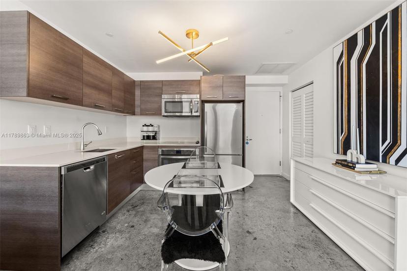 Picture of 151 SE 1St St # 2809, Miami FL 33131